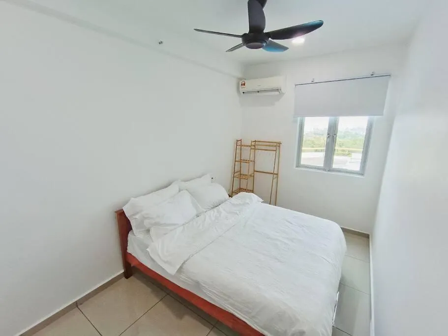 Metropol Serviced Apartment 3Br Pool View Bukit Mertajam 0*,  Malaysia
